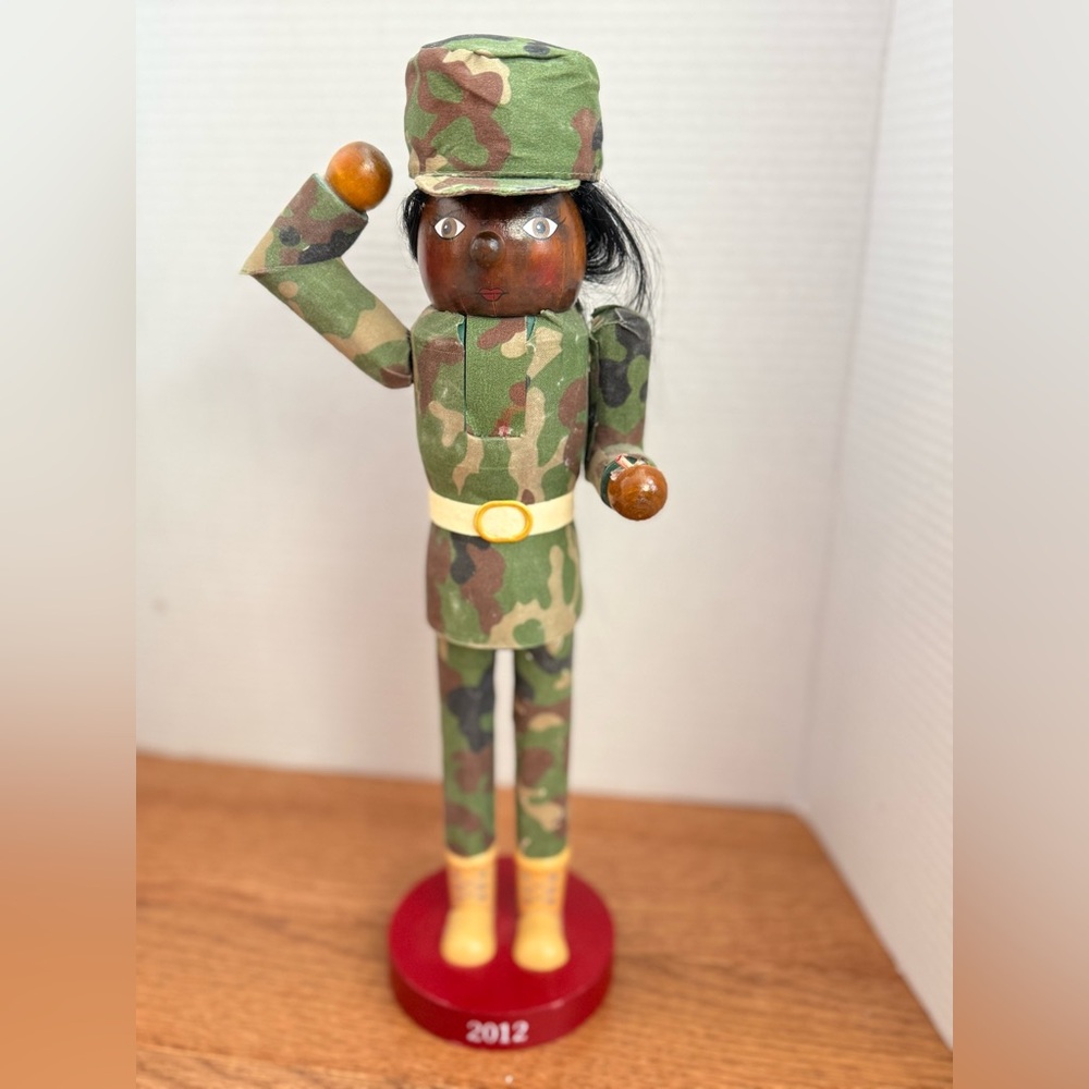 2012 Target Nutcracker African American Black Army Soldier Military Woman 14”